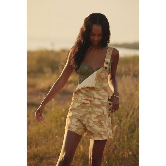 NWT Anthropologie Pilcro Camo Overalls Romper $118 SMALL Green - Picture 5 of 6